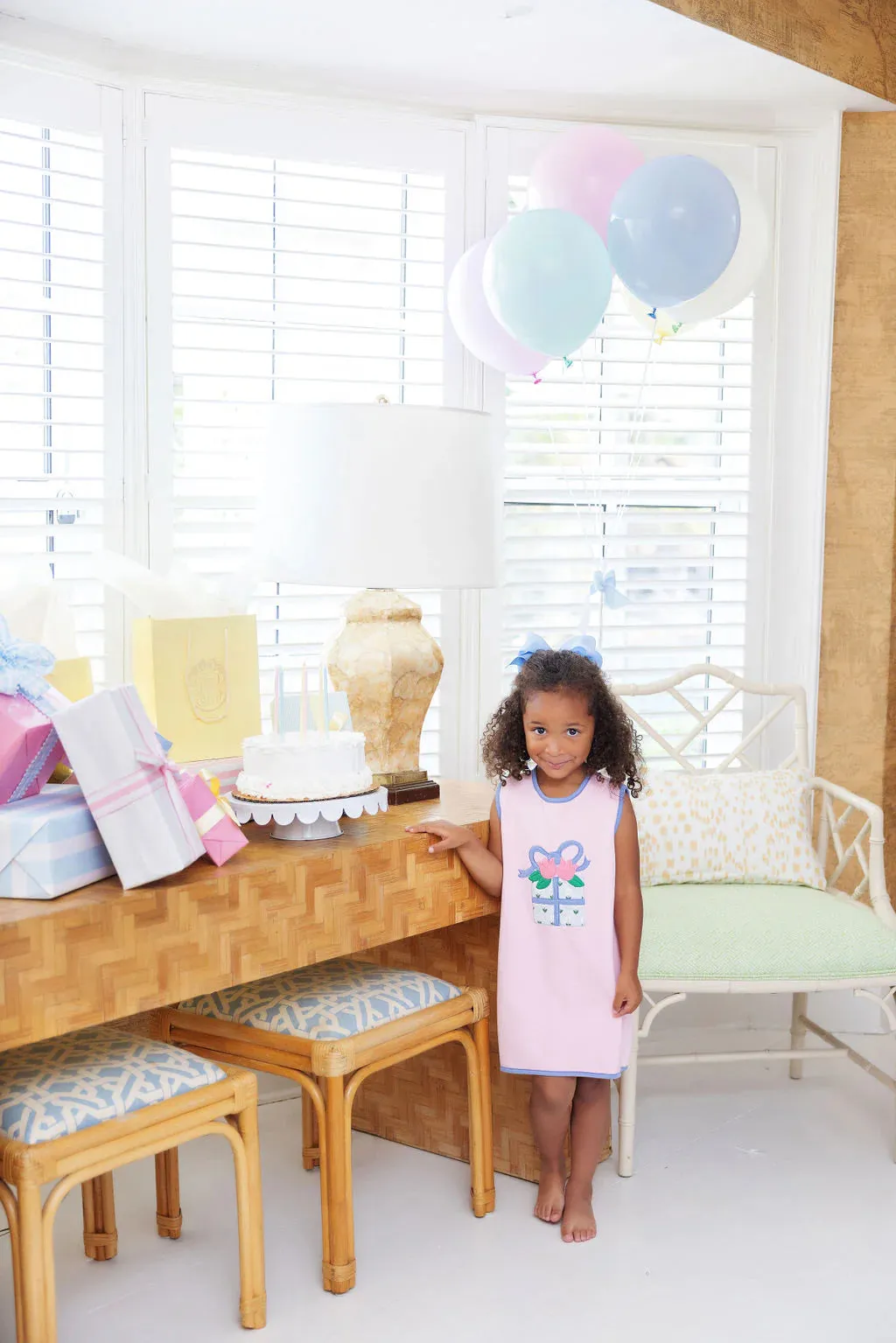 Annie Apron Dress - Gift Applique